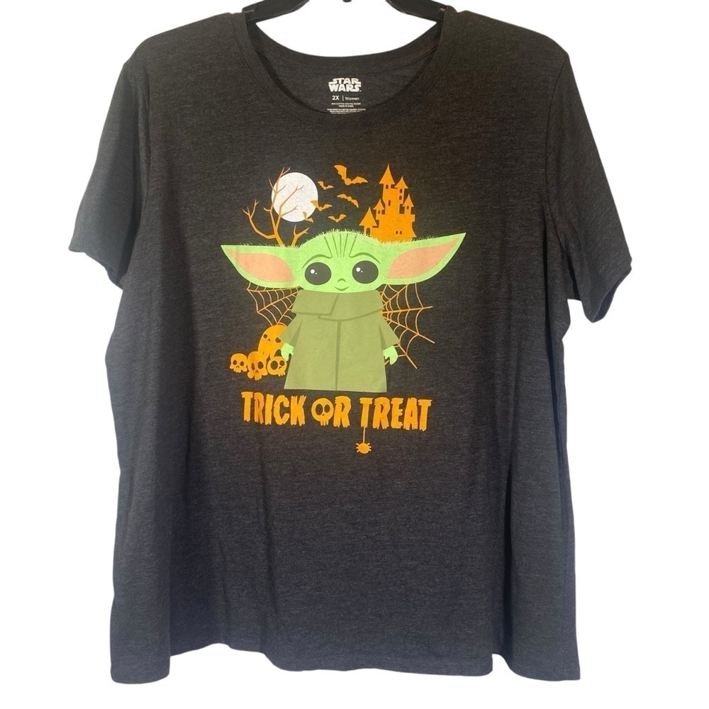 STAR WARS Halloween Women Plus size 2x Gray crew Grogru Mandalorian short sleeve